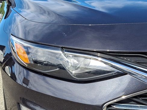 Used 2022 Chevrolet Malibu LT image 9