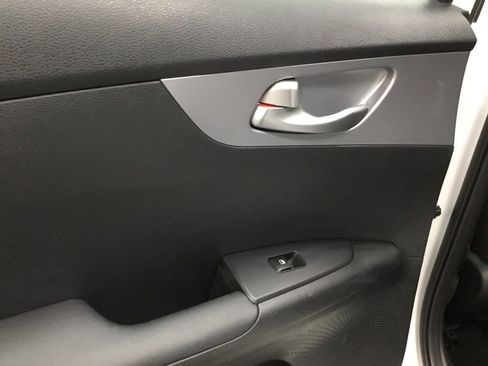 Used 2024 Kia Forte LXS image 12