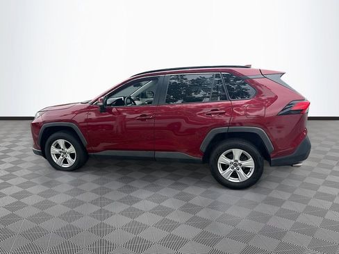 Used 2019 Toyota RAV4 XLE FWD image 9