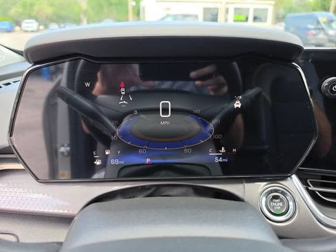 New 2026 Chevrolet Trax ACTIV w/ Sunroof Package FWD image 33