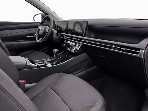 New 2026 Hyundai Tucson SEL image 16