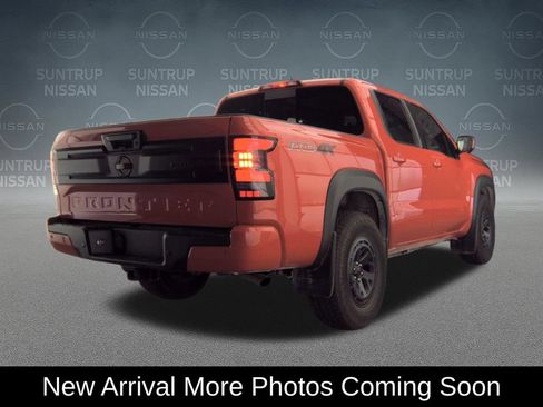 Used 2025 Nissan Frontier PRO-4X w/ Pro Premium Package AWD/4WD image 3