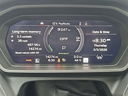 Used 2024 Audi Q4 e-tron Prestige image 17