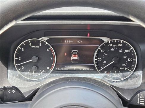 Used 2024 Nissan Rogue SV FWD image 9