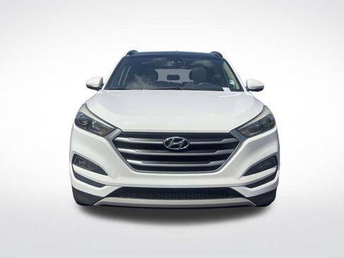 Used 2018 Hyundai Tucson Value FWD image 2