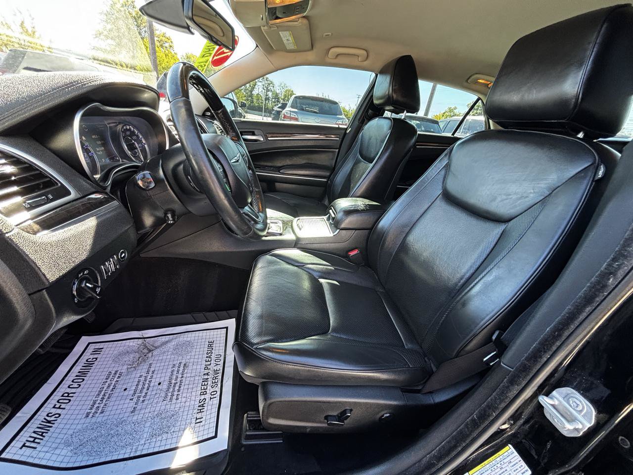 Used 2019 Chrysler 300 Limited RWD image 16