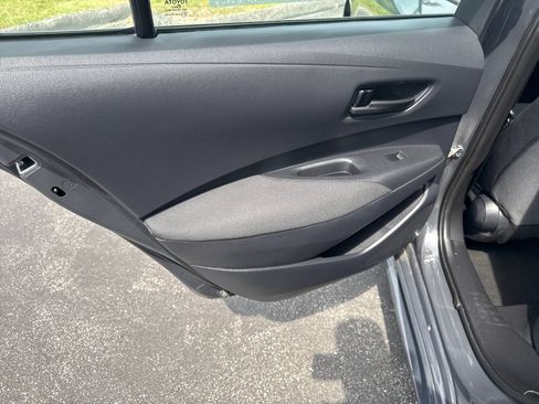Used 2025 Toyota Corolla LE FWD image 22