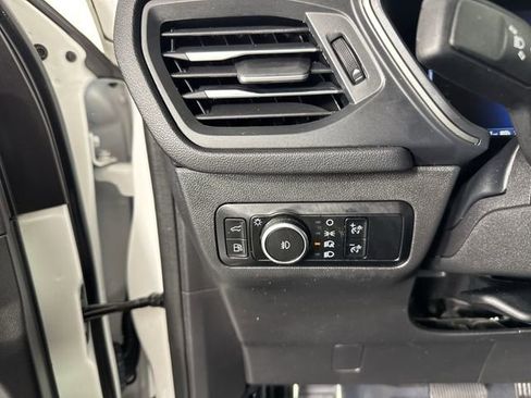 Used 2023 Ford Escape SE FWD image 16