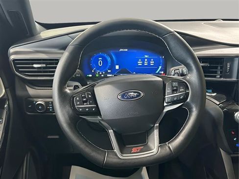 Used 2022 Ford Explorer ST w/ Equipment Group 401A AWD/4WD image 19