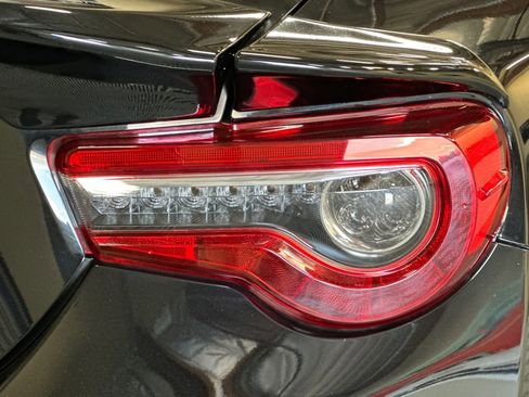 Used 2019 Toyota 86 image 46