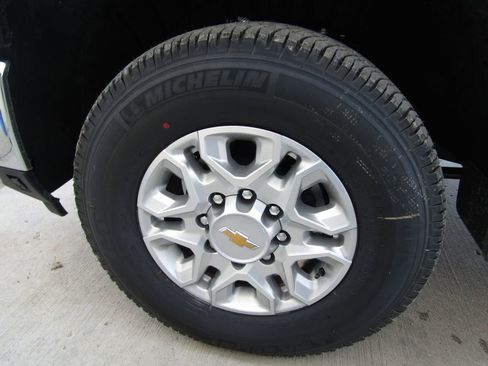 New 2026 Chevrolet Silverado 2500 LTZ w/ LTZ Plus Package AWD/4WD image 33