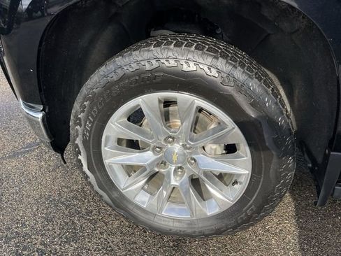 Used 2021 Chevrolet Silverado 1500 LTZ w/ LTZ Premium Package image 10