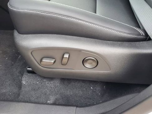 New 2026 Chevrolet Traverse LT w/ Driver Confidence Package image 9