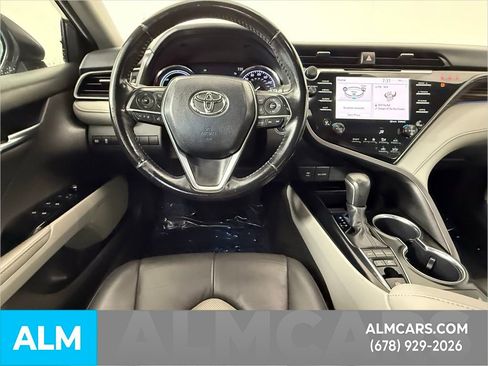 Used 2019 Toyota Camry XLE image 37