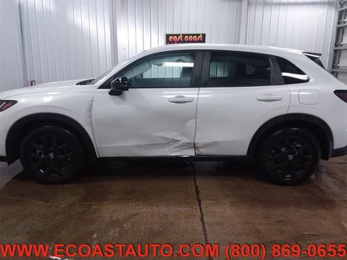 Used 2023 Honda HR-V Sport image 2