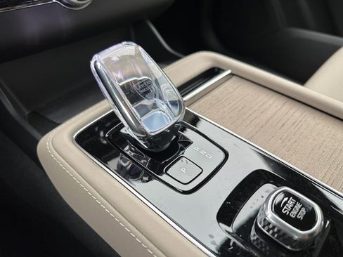 New 2026 Volvo XC90 B6 Plus w/ Protection Package image 14