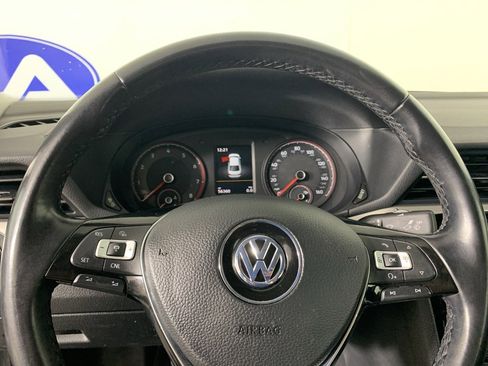 Used 2020 Volkswagen Passat 2.0T SE image 22