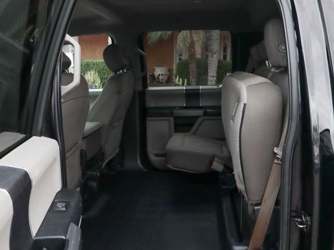 Used 2017 Ford F150 XLT image 30