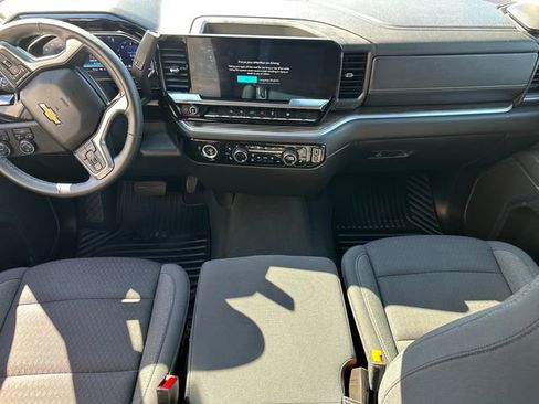 Used 2024 Chevrolet Silverado 1500 LT AWD/4WD image 20