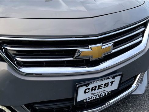 Used 2017 Chevrolet Impala Premier w/ Enhanced Convenience Package FWD image 29