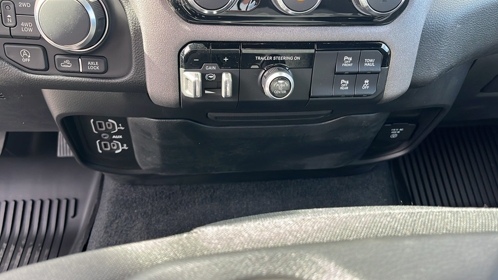 New 2026 RAM 1500 Warlock AWD/4WD image 14
