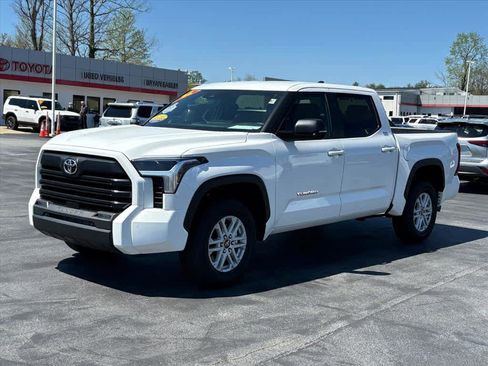 Used 2025 Toyota Tundra SR5 w/ SR5 Premium Package image 25