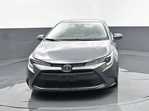 Used 2024 Toyota Corolla LE FWD image 21