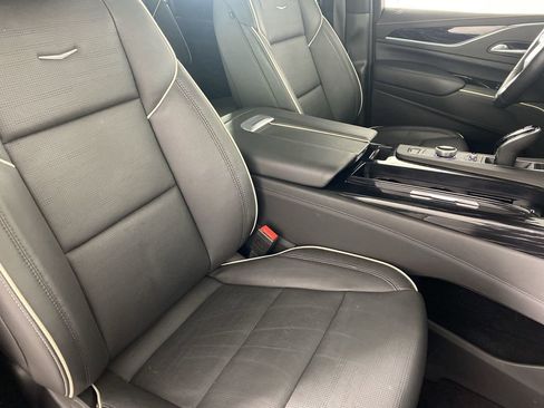 Certified 2024 Cadillac Escalade Sport w/ LPO, ONYX Package image 31