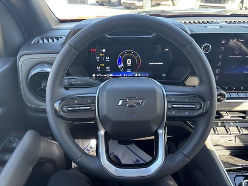 New 2026 Chevrolet Colorado ZR2 w/ Technology Package AWD/4WD image 17