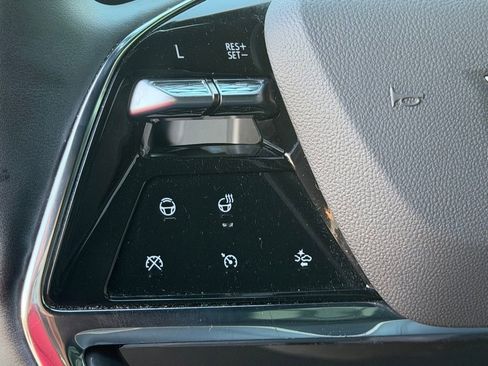 Used 2025 Cadillac Escalade ESV Sport w/ Touring Package AWD/4WD image 22
