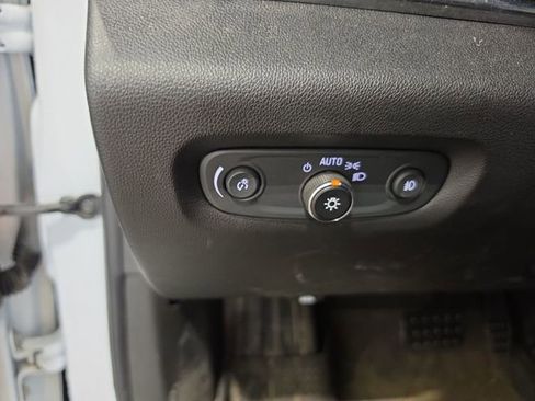 Used 2019 Chevrolet Traverse LT AWD/4WD image 15