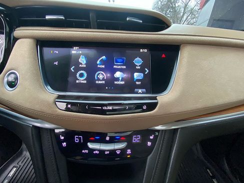 Used 2018 Cadillac XT5 Platinum w/ Driver Assist Package image 13