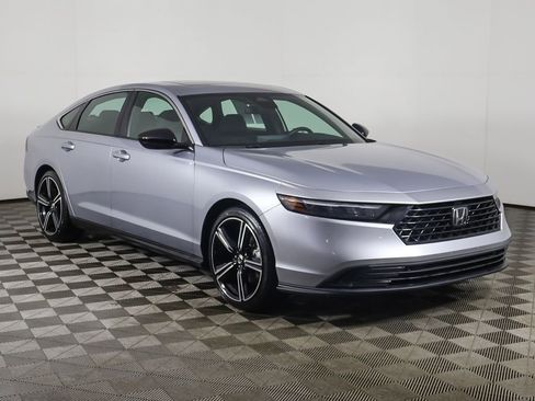 Certified 2025 Honda Accord Sport image 2