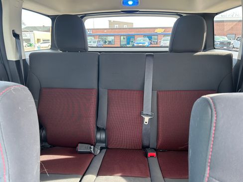 Used 2011 Dodge Nitro Detonator w/ Chrome Accents Group image 25