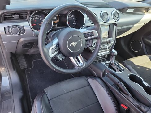 Used 2017 Ford Mustang GT Premium image 14