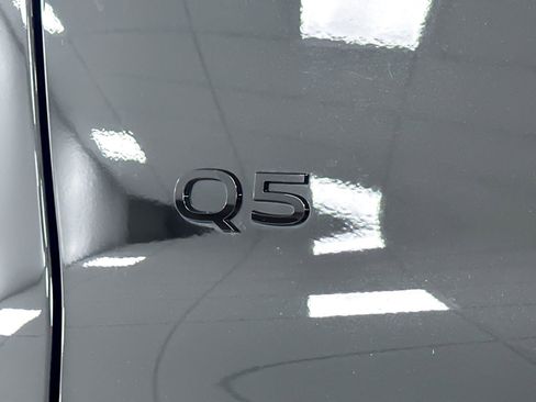 Used 2025 Audi Q5 Premium w/ Premium Plus AWD/4WD image 27