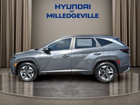 New 2025 Hyundai Tucson SEL image 2