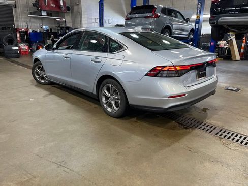 Used 2023 Honda Accord EX image 4