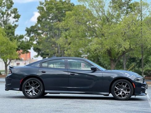 Used 2019 Dodge Charger GT RWD image 4