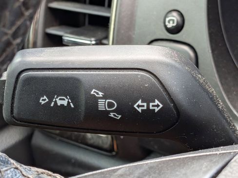 Used 2023 Ford Ranger Lariat w/ Equipment Group 501A High image 17