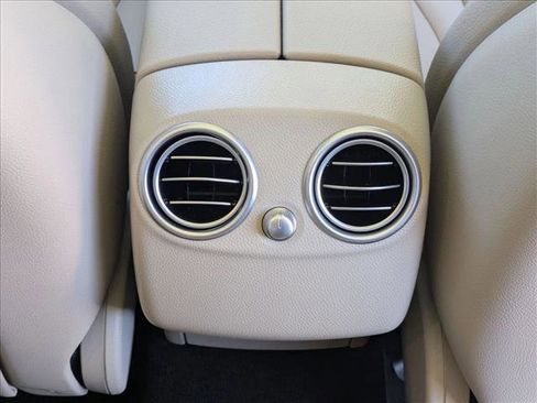 Certified 2022 Mercedes-Benz GLC 300 4MATIC image 17