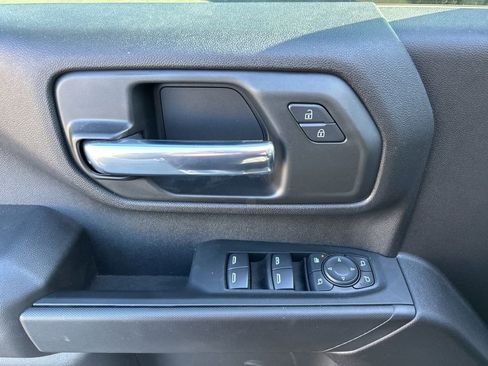 Used 2024 Chevrolet Silverado 2500 Custom w/ Custom Convenience Package image 15