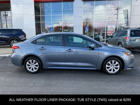 Certified 2025 Toyota Corolla LE image 2