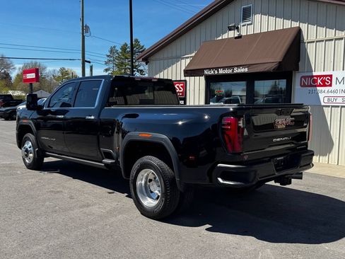 Used 2025 GMC Sierra 3500 Denali AWD/4WD image 4