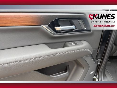 New 2026 GMC Yukon Denali w/ Denali Reserve Package AWD/4WD image 31
