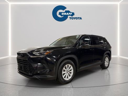 Used 2025 Toyota Grand Highlander AWD image 1