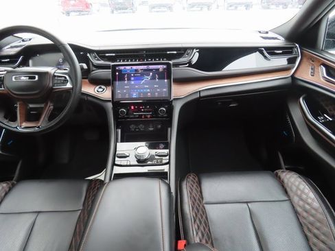 Used 2024 Jeep Grand Cherokee L Summit w/ Advanced Protech Group IV image 28