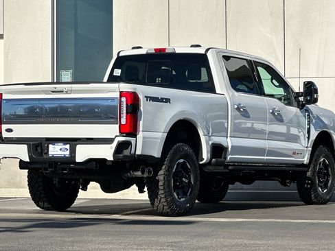 New 2026 Ford F250 Platinum w/ Platinum Plus Package image 3