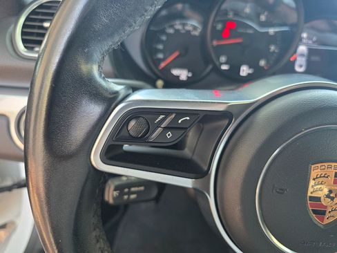 Used 2018 Porsche 718 Cayman RWD image 36