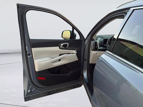 Used 2024 Kia Sorento EX w/ Panoramic Sunroof Package image 22